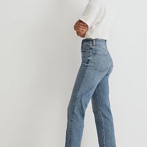 Madewell Curvy 90's Straight Jean